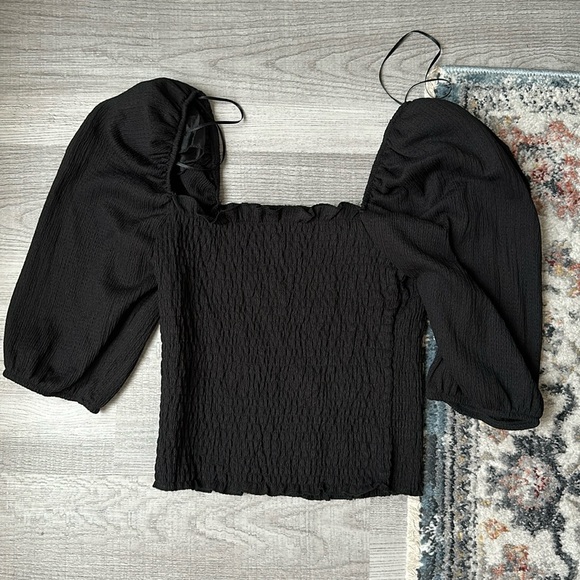 H&M puff sleeve top - Picture 1 of 1